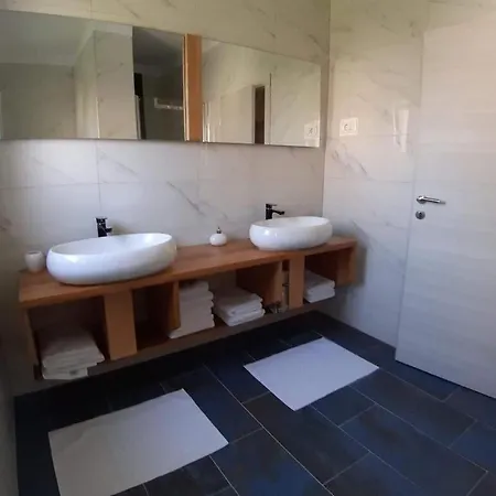 빌라 Pool-villa „4 Seasons“ Seaview *