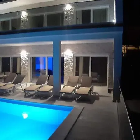 Willa Pool-villa „4 Seasons“ Seaview *