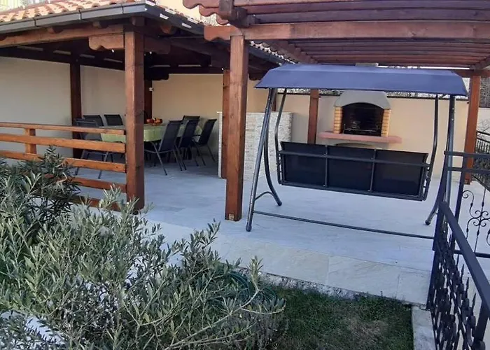 Pool-villa „4 Seasons“ Seaview 빌라 노비비노돌스키